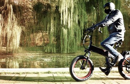 Folding E-Bike Ride and Relax